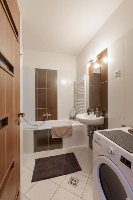 Apartmán Charming With Quiet Garden In Downtown Budapešť