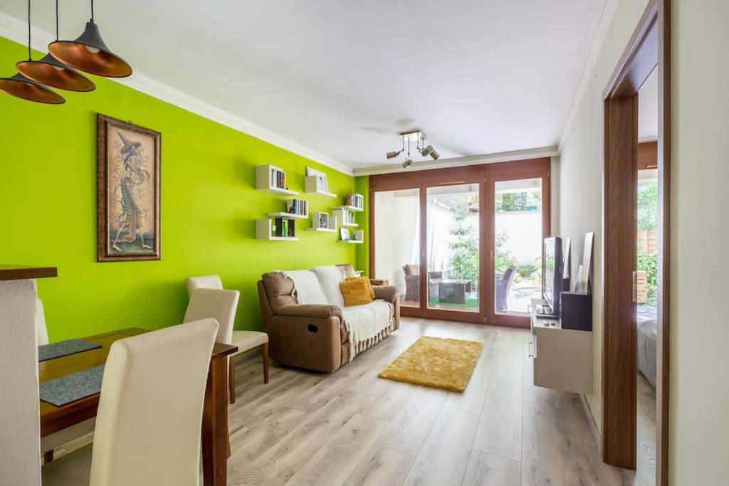 Charming With Quiet Garden In Downtown * Budapešť